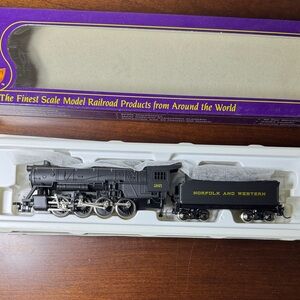 IHC Norfolk & Western 0-8-0 Shifter Premier Steam Locomotive Model Train (New)